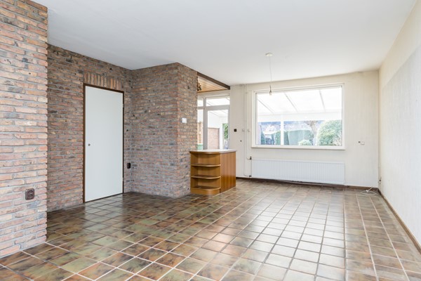 Foto - Te koop: Hoekwoning met garage, tuin, veel licht en mogelijkheden